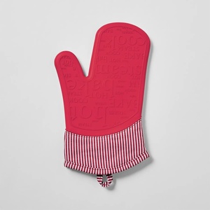 Sur La Table Silicone Striped Oven Mitt, Red(Red)