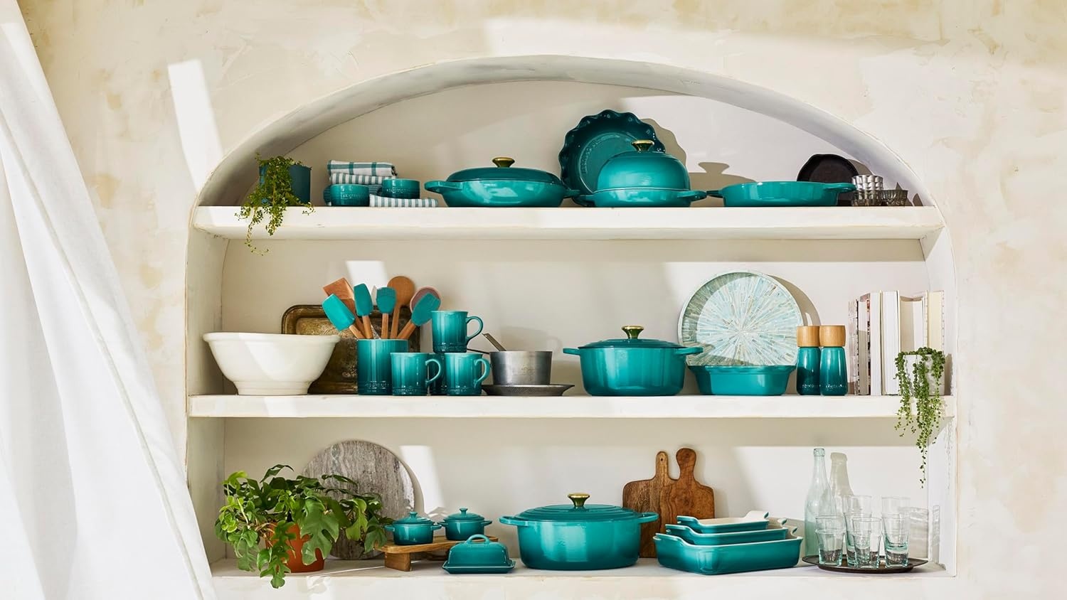 image:imageLe Creuset Enameled Cast Iron Signature Deep Round Oven 65 qt ArtichautRiviera