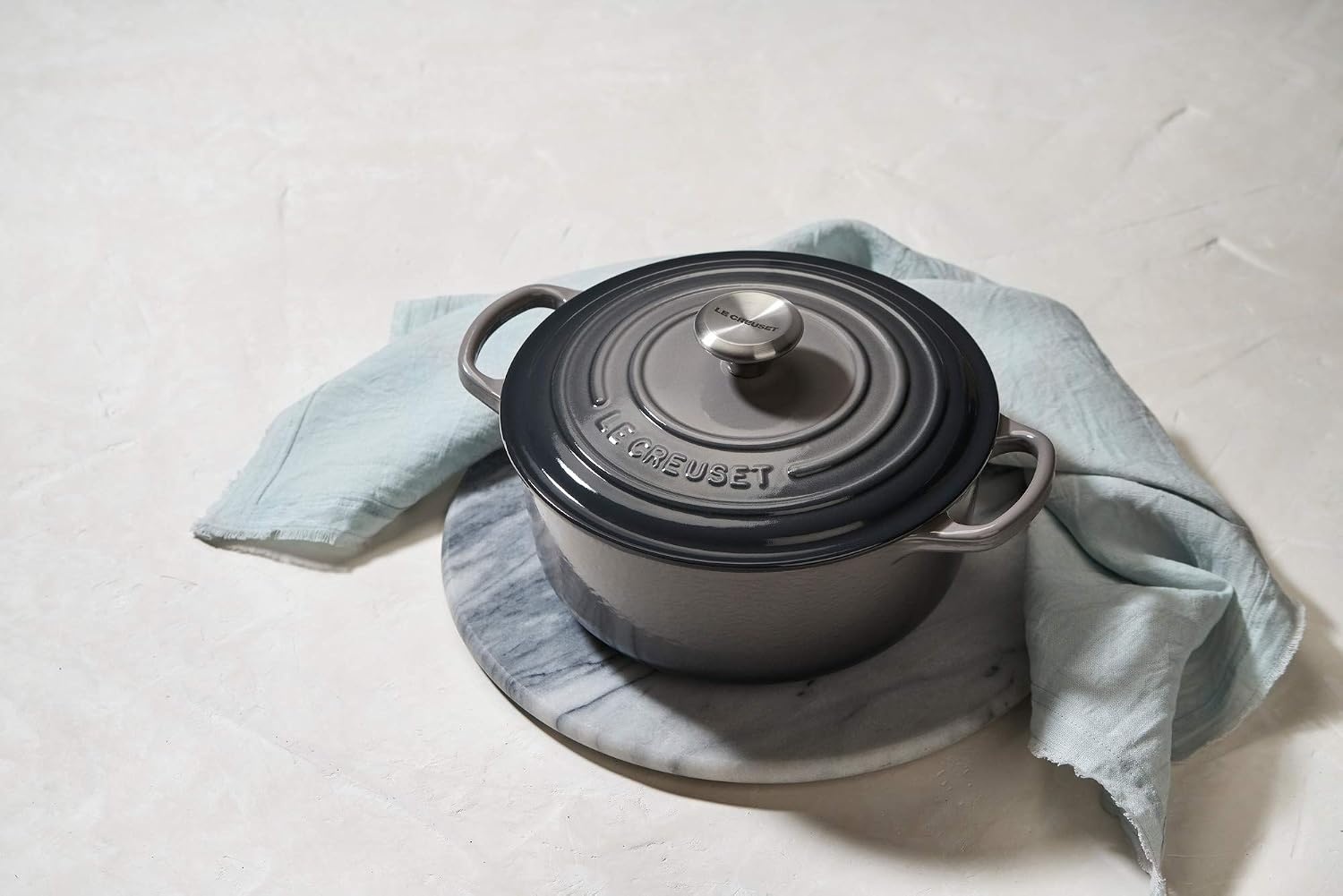 image:imageLe Creuset Enameled Cast Iron Signature Round Dutch Oven 725 qt CeriseOyster