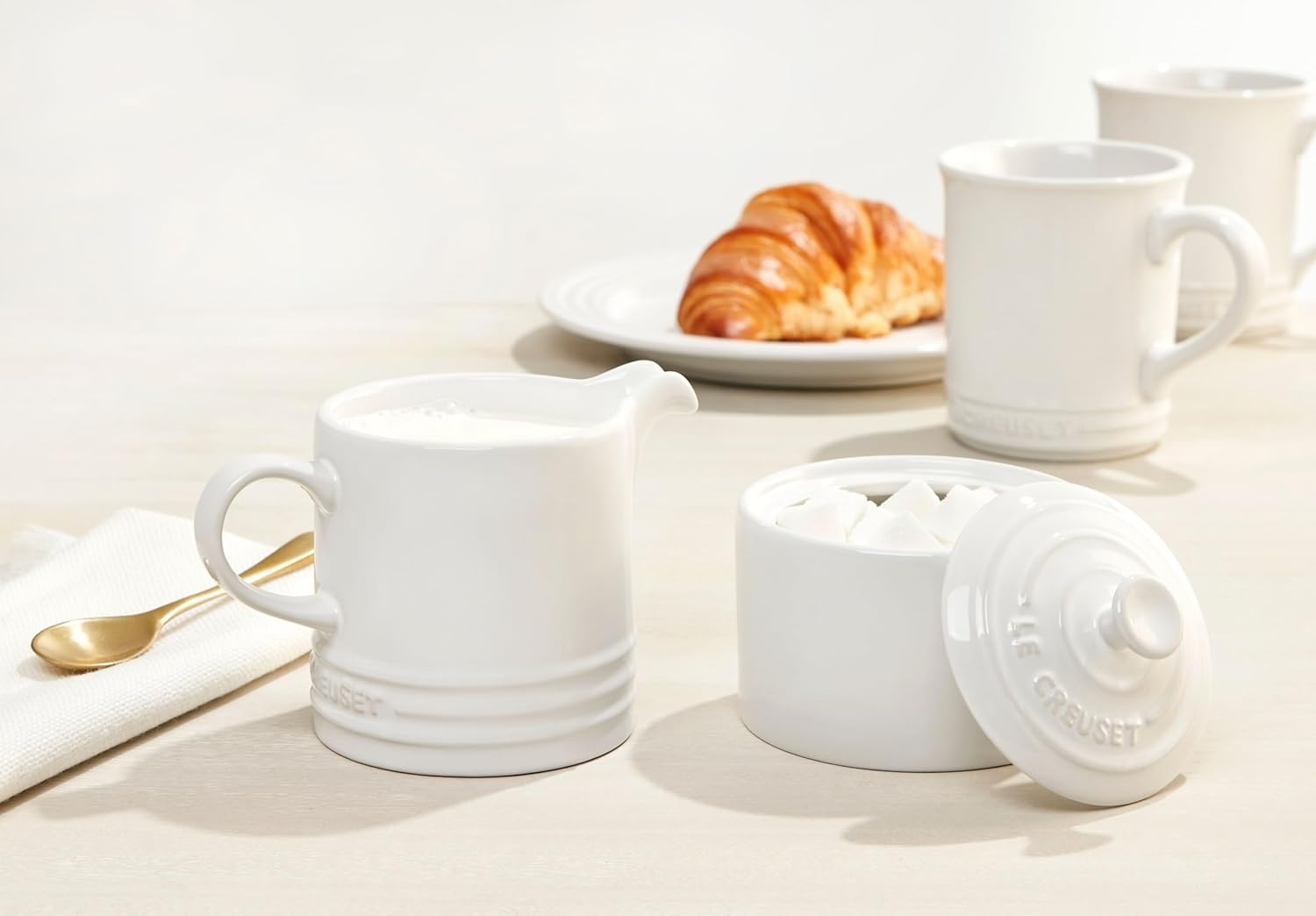 image:imageLe Creuset Stoneware Vancouver Mug 14 oz PecheWhite