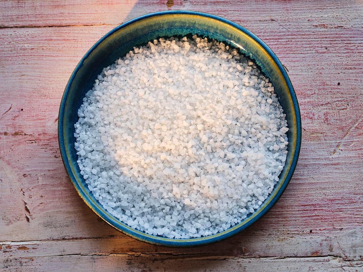 image:imageMaldon Smoked Sea Salt Flakes 44 oz 125 g Unique Pyramid Shaped Salt Flakes Gently Smoked Over Oak Perfect for a Wide Range of Dishes HandHarvested for Four Generations131 x 129 x 133 cm