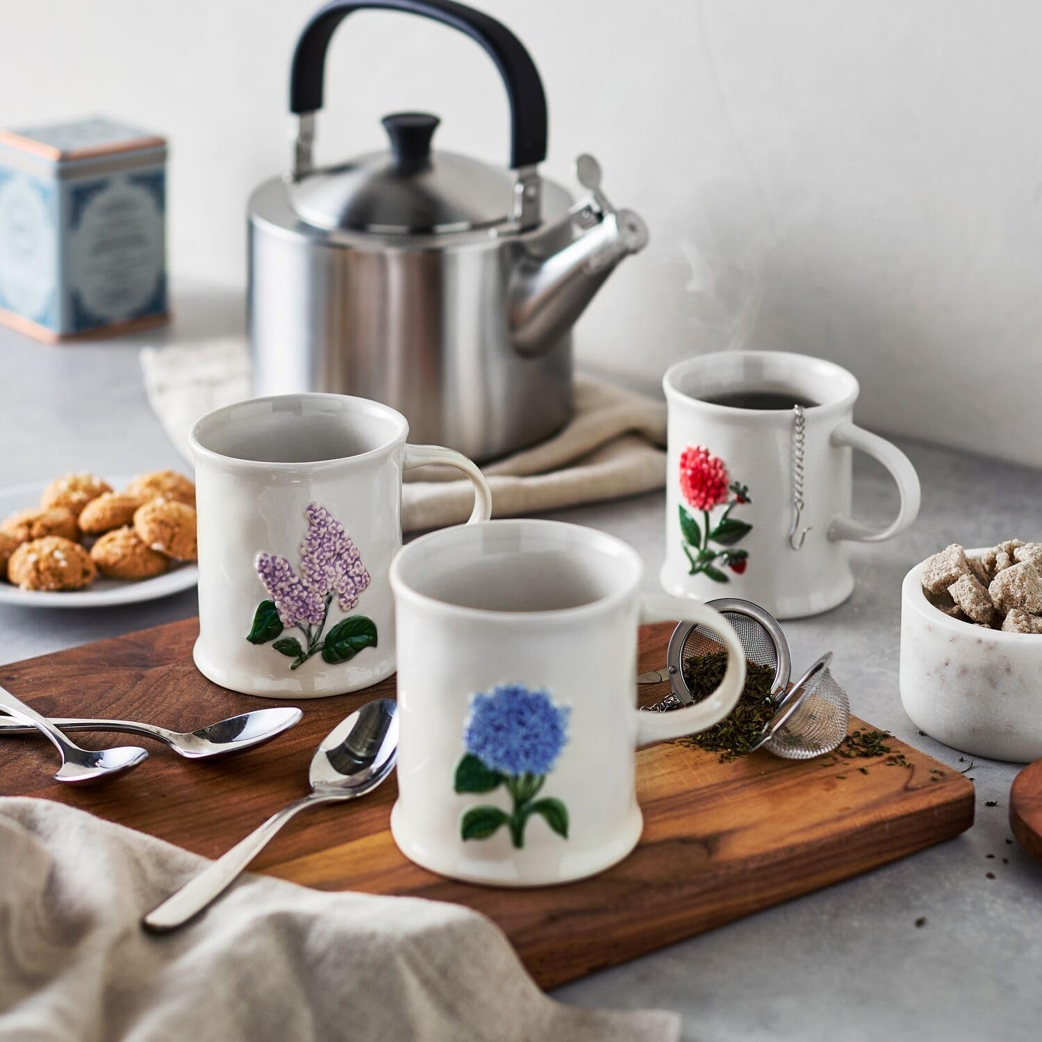 image:imageSur La Table Embossed Floral Mug Dahlia