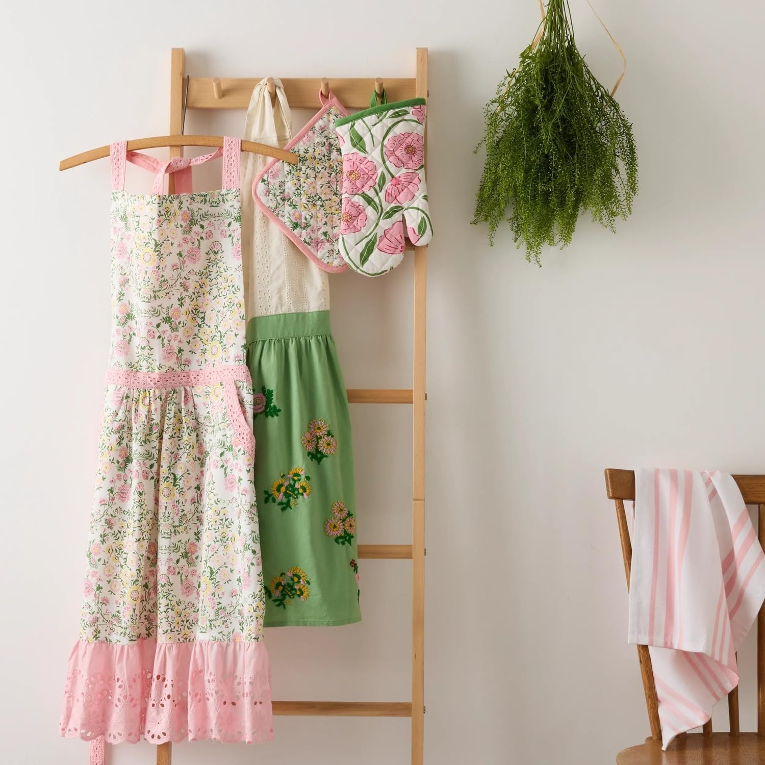 image:imageSur La Table Floral Gingham Apron Green