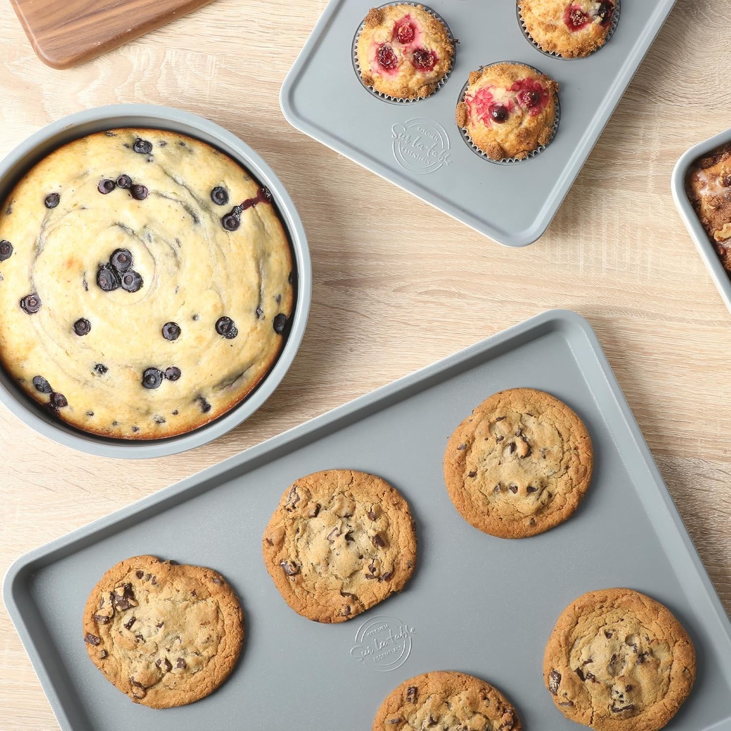 image:imageSur La Table Kitchen Essentials Bake Sale 13 X 9 Inch PFOA PFAS PTFE Free Nonstick CookieBaking Sheet Linen WhiteLinen White