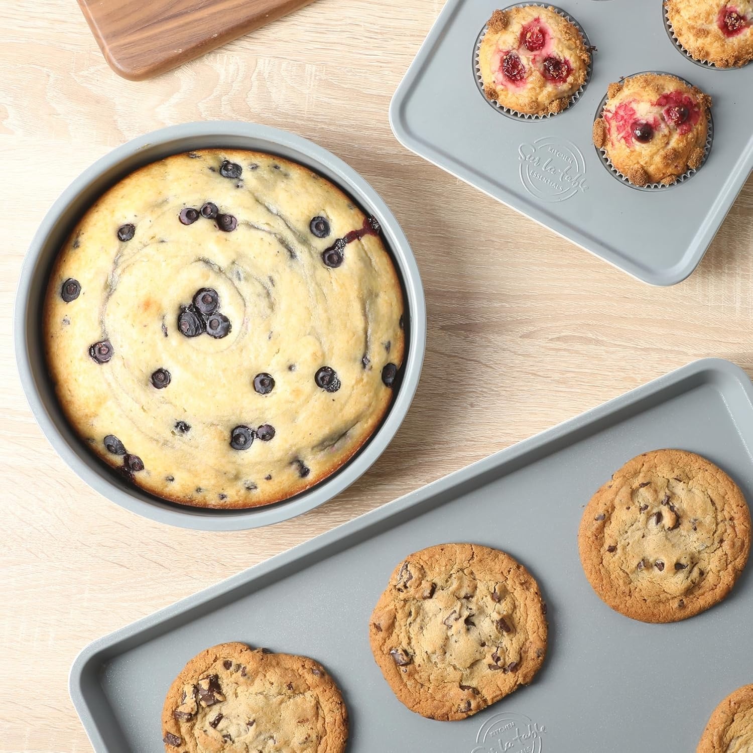 image:imageSur La Table Kitchen Essentials Bake Sale 13 X 9 Inch PFOA PFAS PTFE Free Nonstick CookieBaking Sheet Linen WhiteLinen White