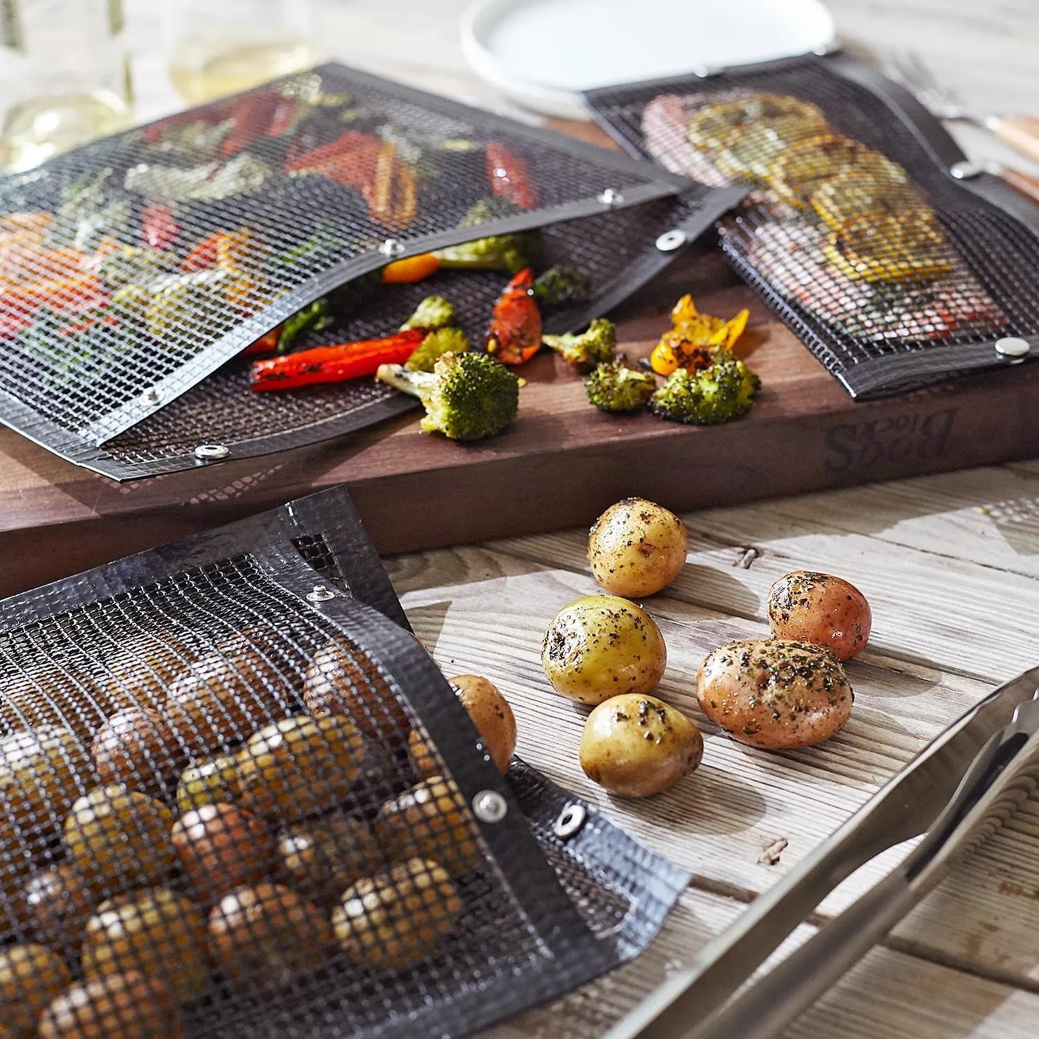 image:imageSur La Table Nonstick Mesh Grilling Bags Set of 3 Black