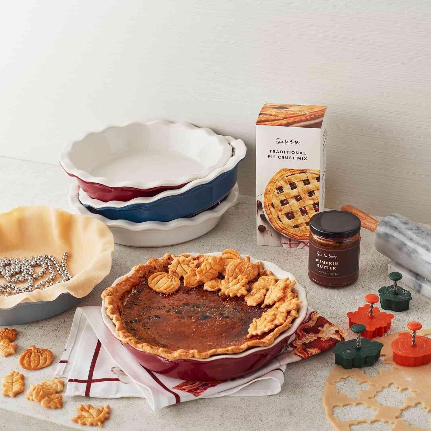 image:imageSur La Table Pie Dish 95 BlueRed