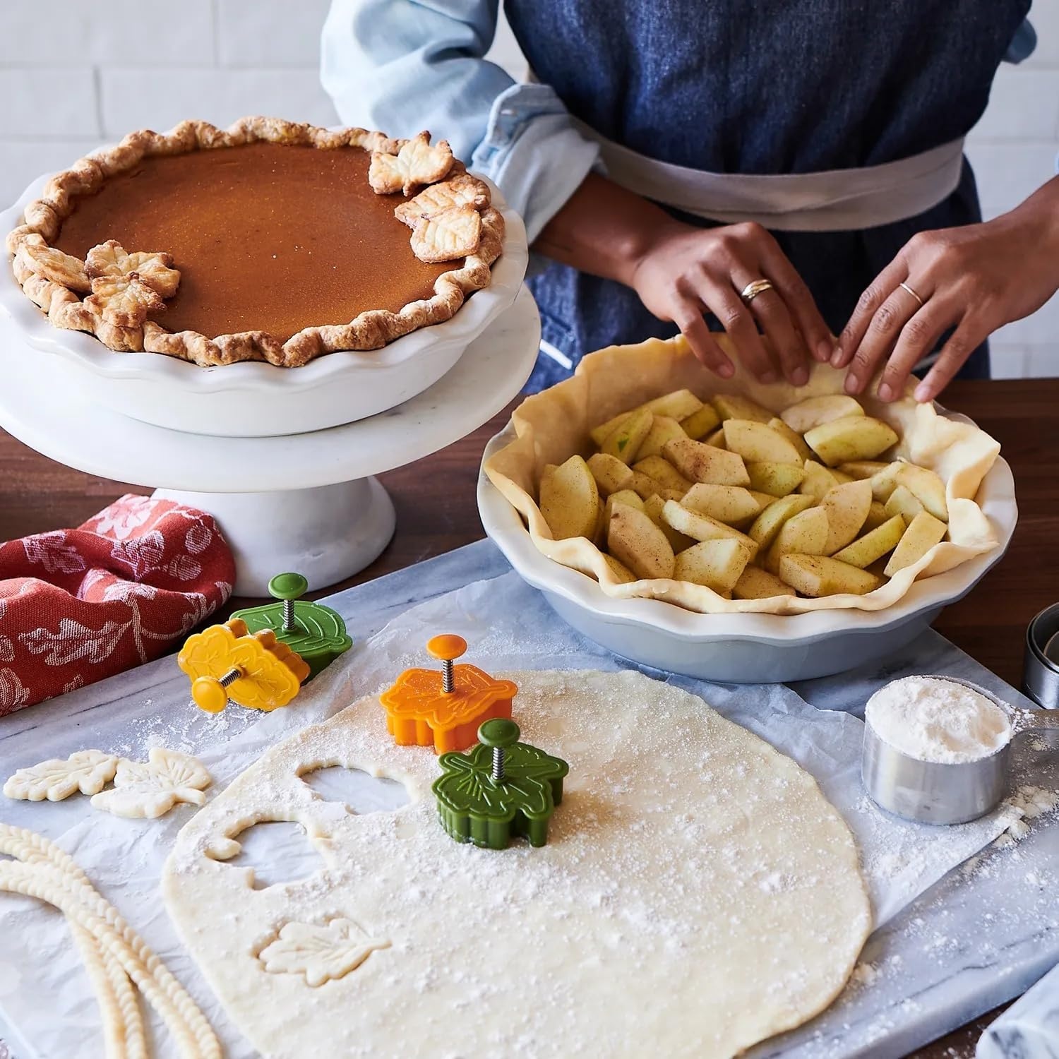 image:imageSur La Table Pie Dish 95 BlueWhite