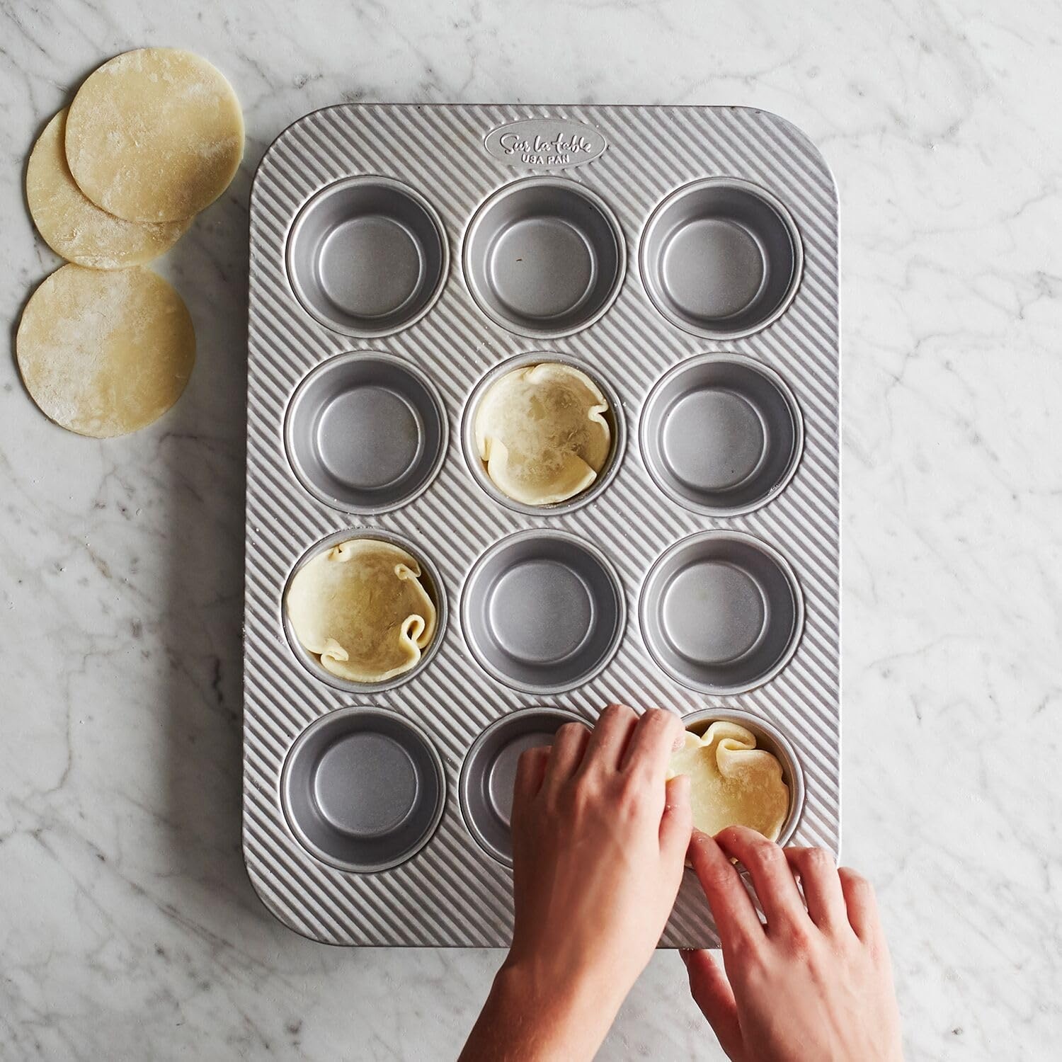 image:imageSur La Table Platinum Pro Standard Muffin Pan 12 Count Silver