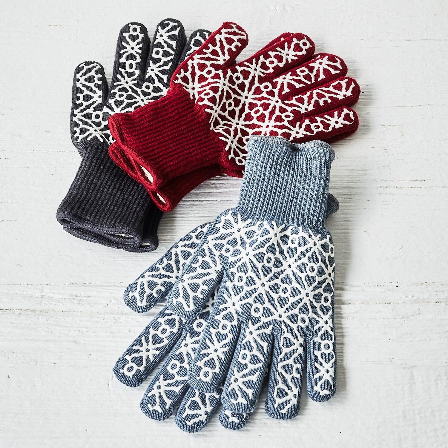 image:imageSur La Table Small Tile Oven Gloves Set of 2 Light GrayLight Gray