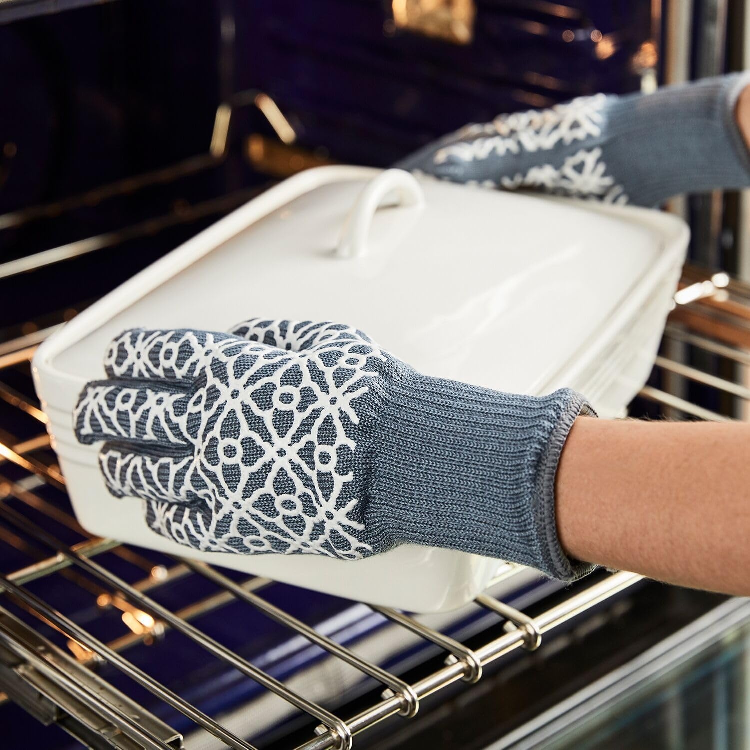 image:imageSur La Table Small Tile Oven Gloves Set of 2 Light GrayLight Gray