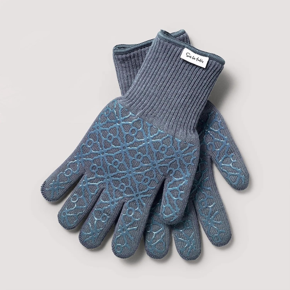 image:imageSur La Table Large Tile Oven Gloves Set of 2 Dark RedBlue