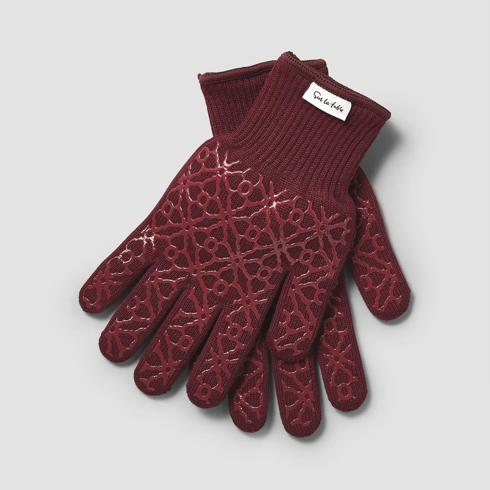 image:imageSur La Table Small Tile Oven Gloves Set of 2 Light GrayDark Red