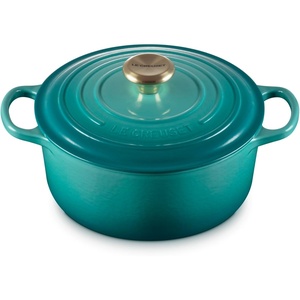 Le Creuset Enameled Cast Iron Signature Round Dutch Oven, 7.25 qt., Cerise(Riviera)