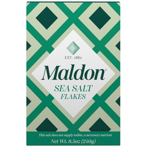 Maldon Salt, Sea Salt Flakes, 8.5 oz (240 g), Kosher, Natural, Unique Gourmet Pyramid Shaped Salt Flakes, Perfect for a Wide Range of Dishes, Hand-Harvested for Four Generations (Packaging May vary)(8.5 Ounce (Pack of 1))