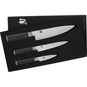 Shun Classic 3 Piece Starter Set | Includes 8″ Chef, 3.5″ Paring & 6″ Utility Knives, VG-MAX Core, Damascus Stainless Steel Cladding, Pakkawood Handle(Black)