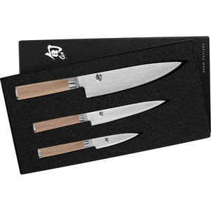 Shun Classic 3 Piece Starter Set | Includes 8″ Chef, 3.5″ Paring & 6″ Utility Knives, VG-MAX Core, Damascus Stainless Steel Cladding, Pakkawood Handle(Blonde)